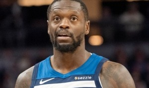 英雄联盟积分排名-打得不错！兰德尔半场三分5中3贡献11分4篮板