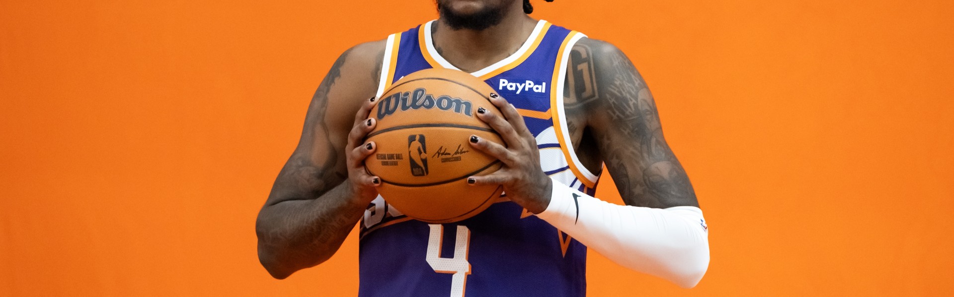 电竞战绩-伊戈达罗：杰伦·格林挡拆后出手非常快 他给我传了几个漂亮的球