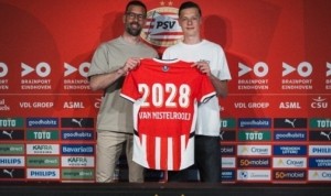 英雄联盟积分排名-官方：埃因霍温宣布和范尼的儿子利亚姆签约至2028年