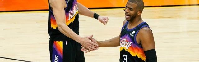 布克还需蜕变！总决赛让科比传人成长保罗指明方向