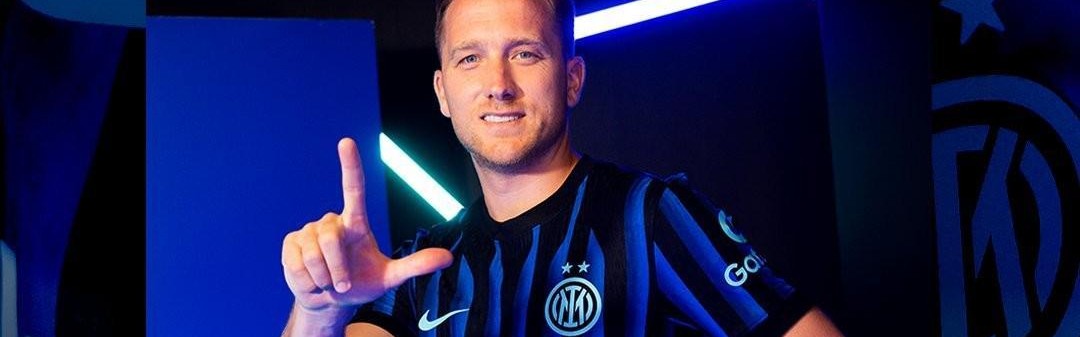 LOL Worlds 积分榜-官方：泽林斯基当选国米2月最佳球员