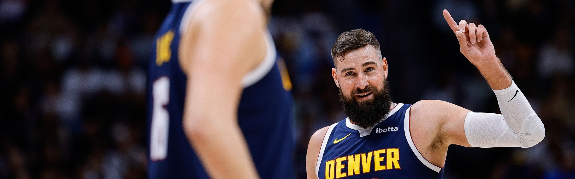 LOL Worlds 积分榜-张佳玮：武切维奇被约基奇&amp;瓦兰上课 绿军可能真得等塔图姆出来了